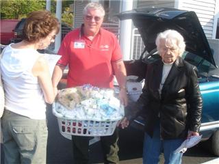 A team of 3 hitting the streets with food